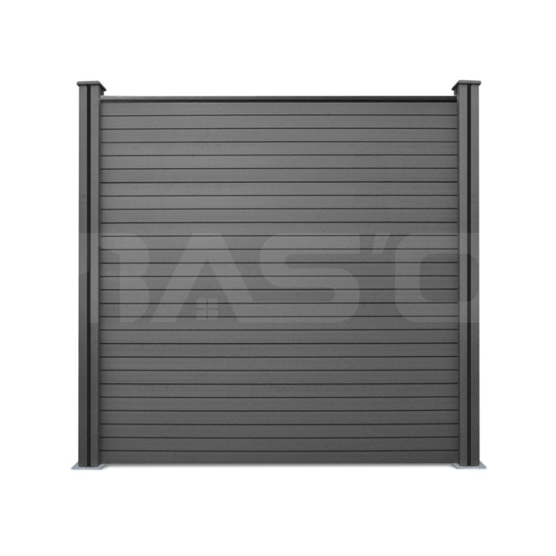 Kit di pali e pannelli per recinzione in WPC